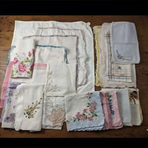 Vintage 30s-60s Handmade Embroidered Linen Hankerchief Collection